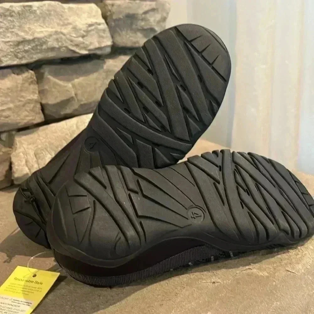 All In Motion Water shoes, mesh upper,bungee cord tie, pull tab,rugged sole